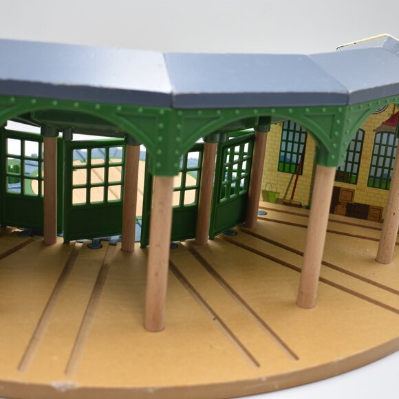 Thomas & Friends Y4367 Mattel Wooden Railway Tidmouth Sheds Turntable Roundabout - Picture 13 of 16